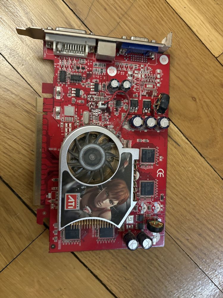 Radeon X700 відеокарта