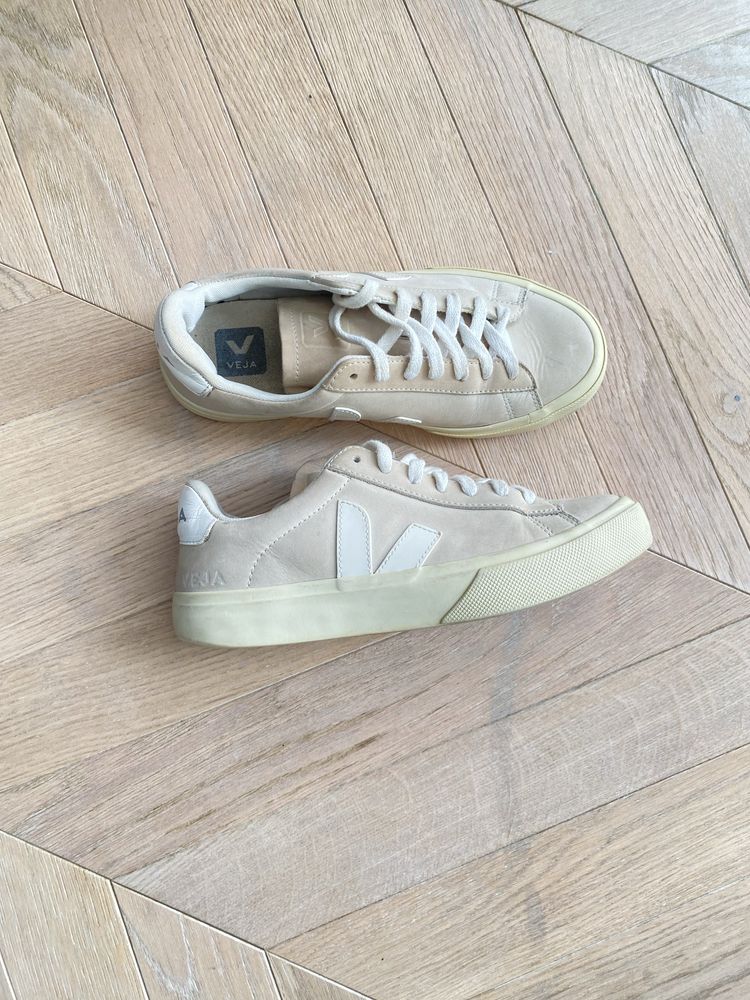 Buty veja skora