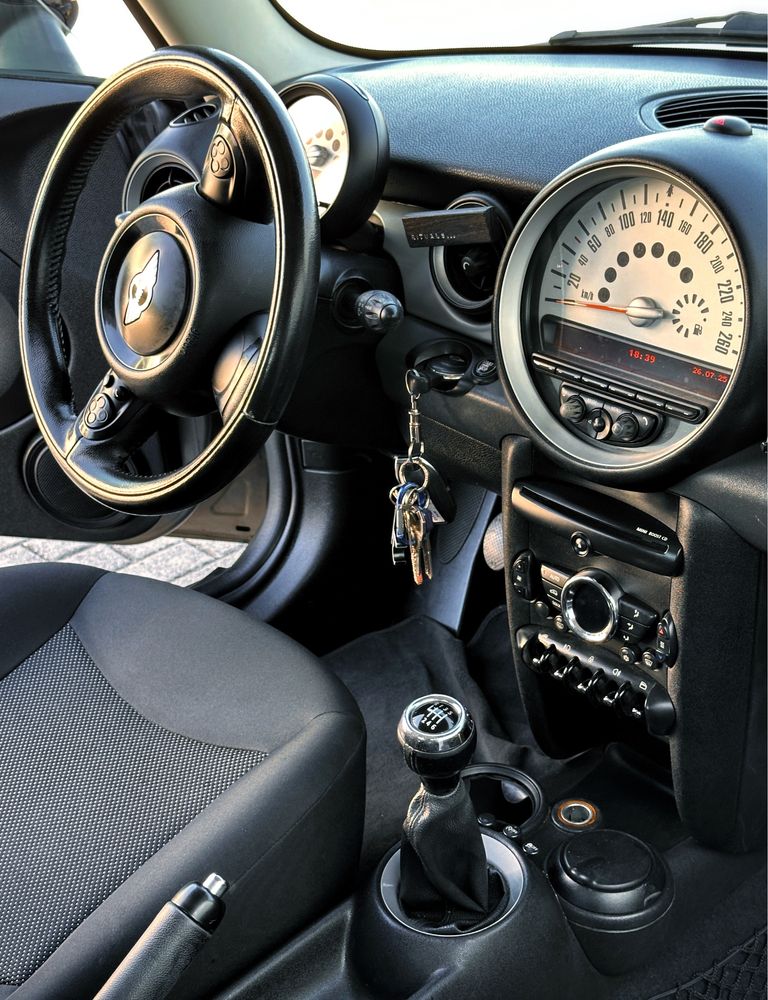 MINI One D 2011