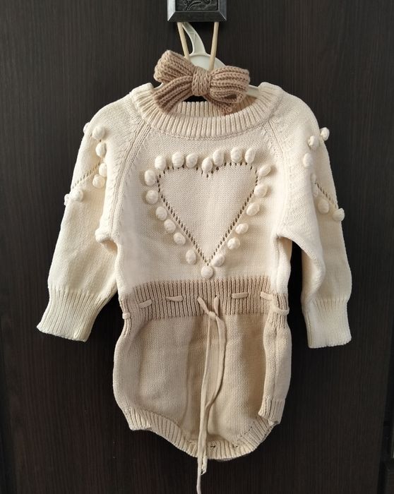 В'язаний боді для дівчинки 6-12 місяців святковий