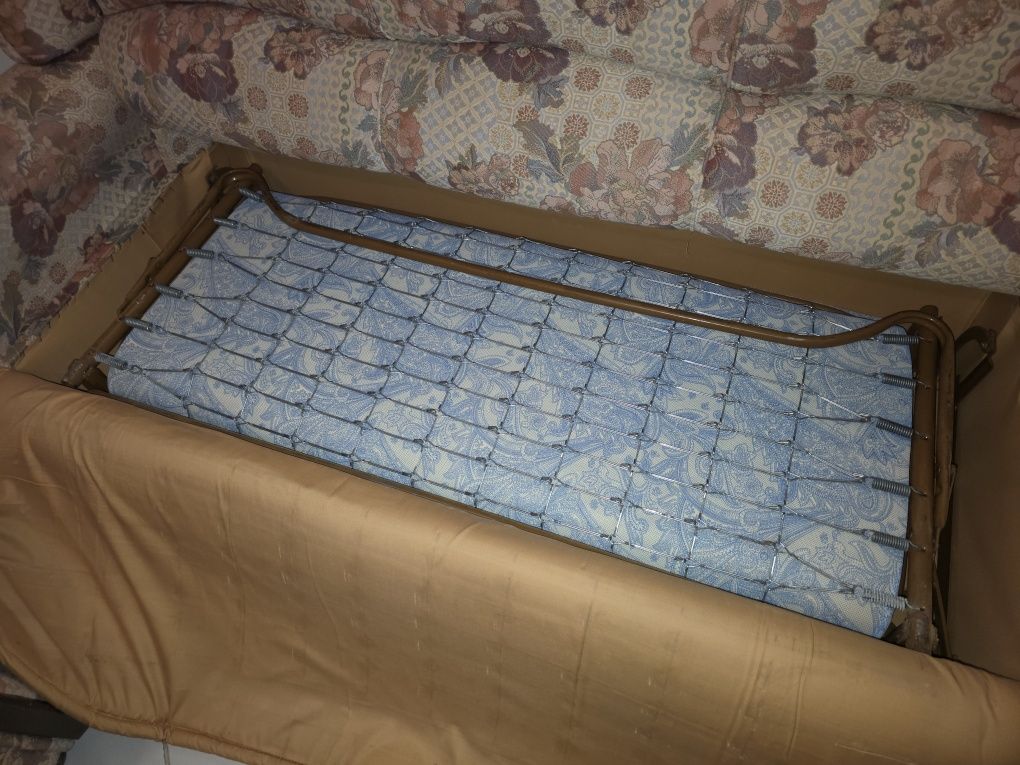 Sofá cama e poltrona