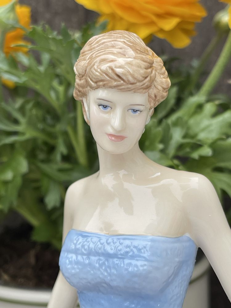 Royal Doulton Diana статуетка фарфор