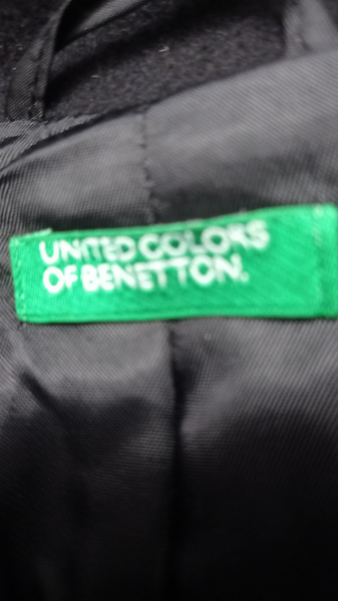 Czarny płaszcz damski trencz wełna M-XL United Colors of Benetton