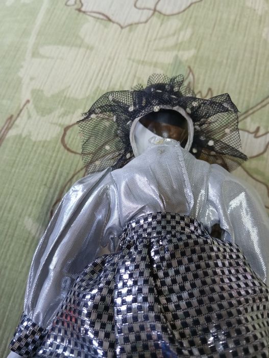 Винтажная кукла арлекин и клоун