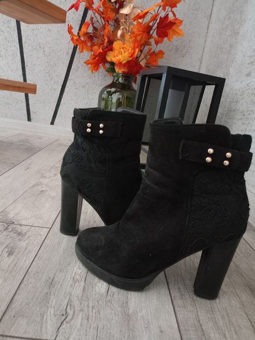 Buty na obcasie rozmiar 38
