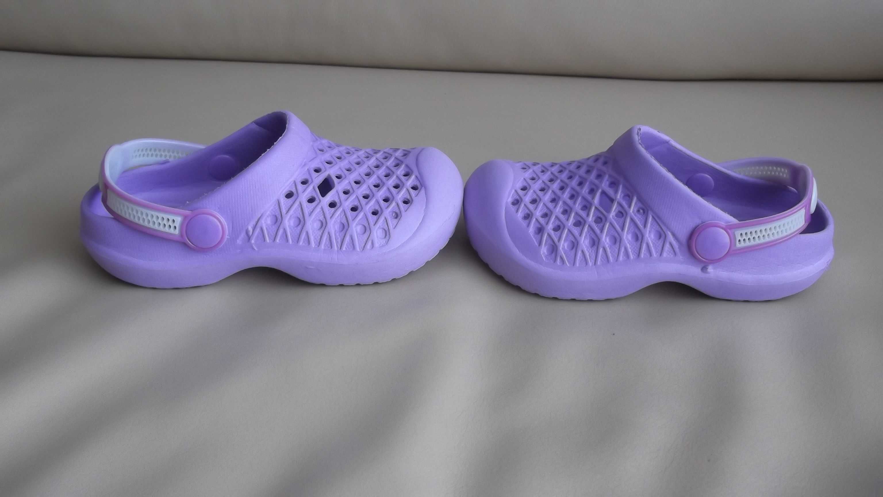 crocs de menina cor lilas