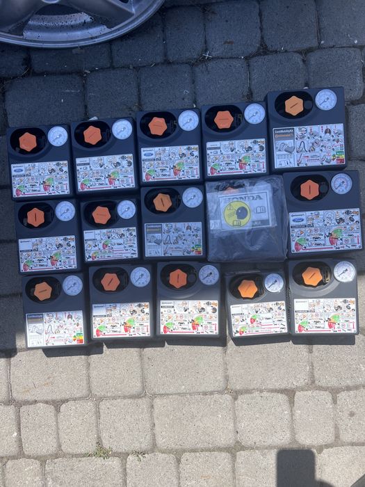 Автомобільний компресор,насос,підкачка коліс