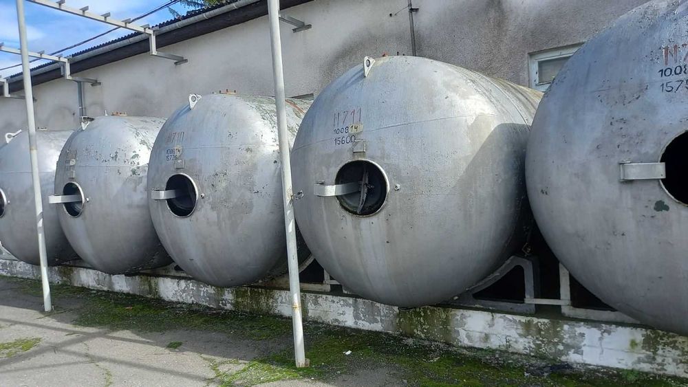 Ємність бочка цистерна  резервуар эмаль 12,5   16  6 діжка