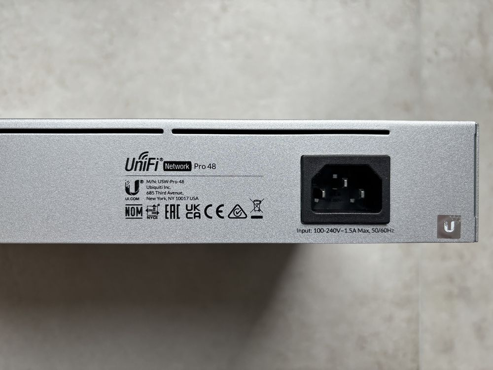 UniFi USW-PRO-48 switch zarządzalny L2/L3 Gigabit Ethernet