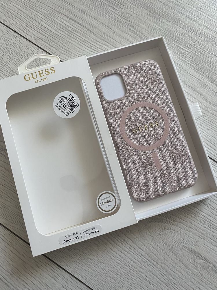 Etui Case MagSafe iphone 11 Guess Nowe