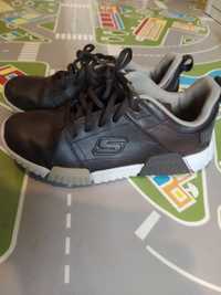 Tênis skechers n37