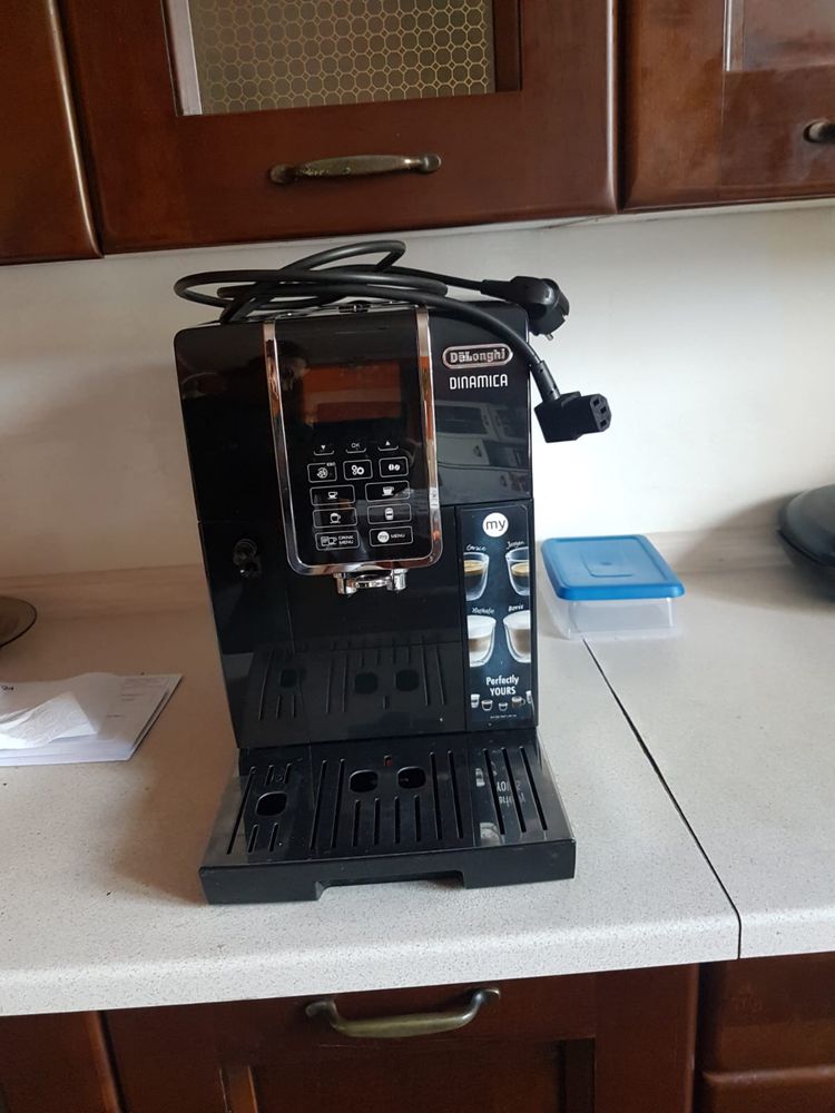 Ekspres do kawy De Longhi Dinamica