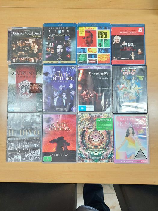 Dvds/Bluray de Musica, bailado e filmes desde 3€