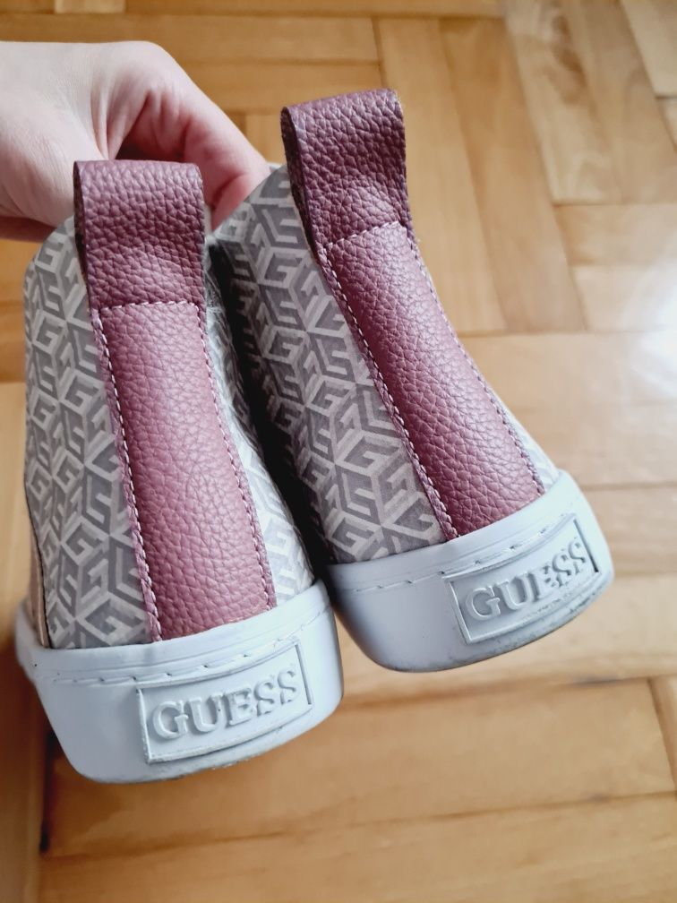 Buty Guess trampki za kostkę skórzane logowane 35