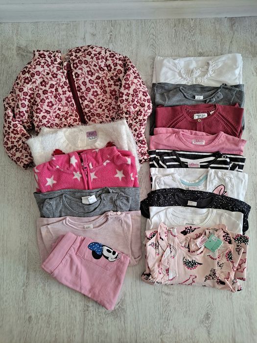 Paka ubrań dla dziewczynki rozmiar 80