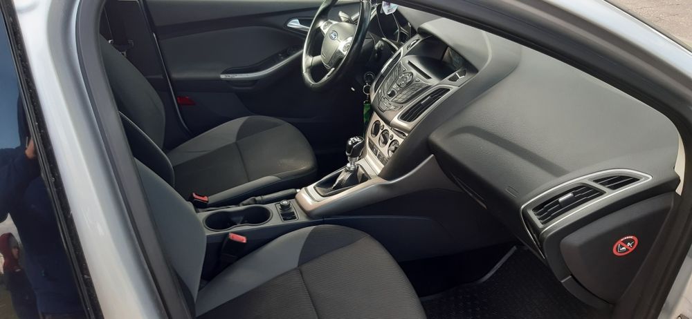 Ford Focus 1.6  120KM