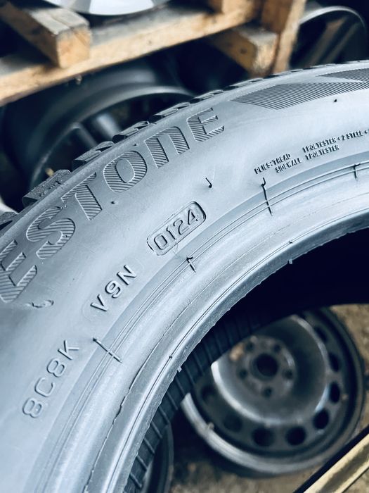 Шини Резина Зимові  24Рік 205 55 16 Bridgestone Blizzak LM005 4шт