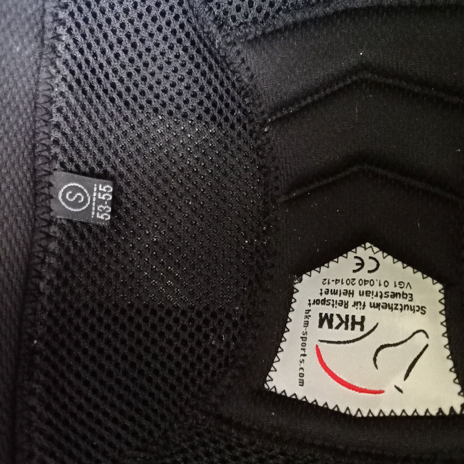 Kask jeździecki HKM , Rozmiar 53-55 S . Używany. Czysty.