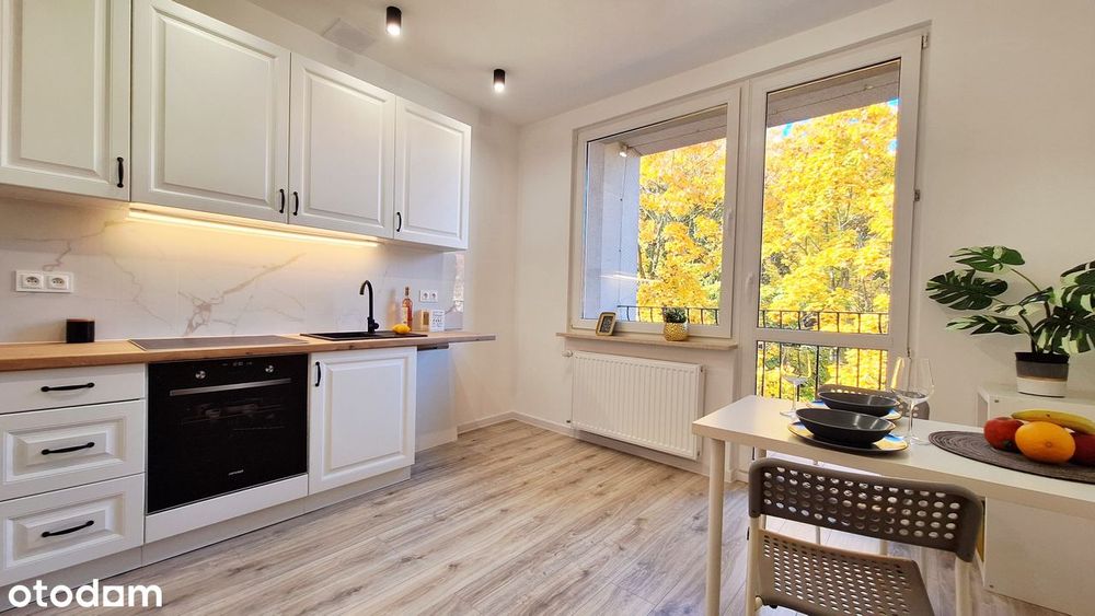 Komfortowe po remoncie z Balkonem