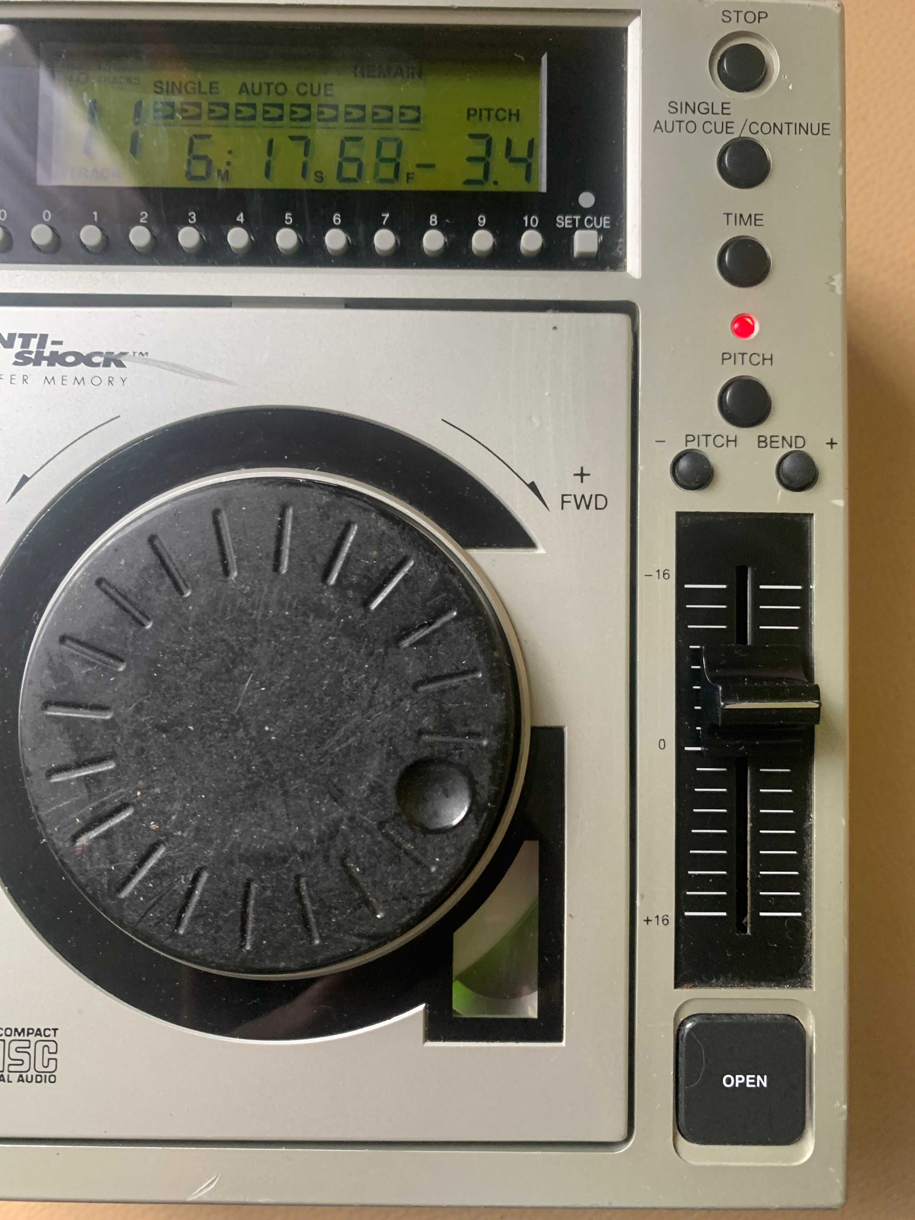CD DJ Player Gemini CDJ-20