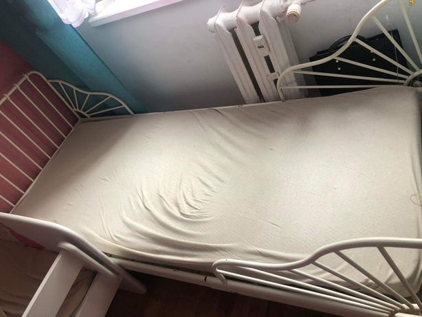 Łóżko Ikea Minnnen bez materaca