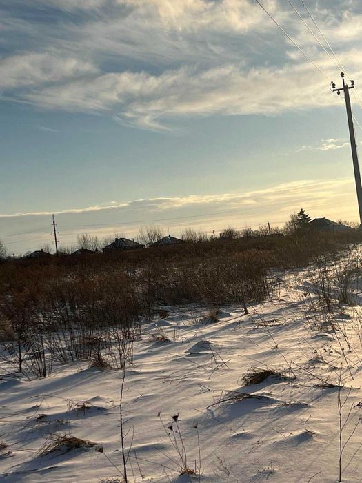 Продаж ділянки під забудову на вул. Олега Ольжича. Городок