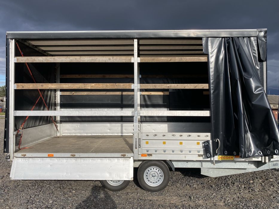 Причіп бортовий тентований