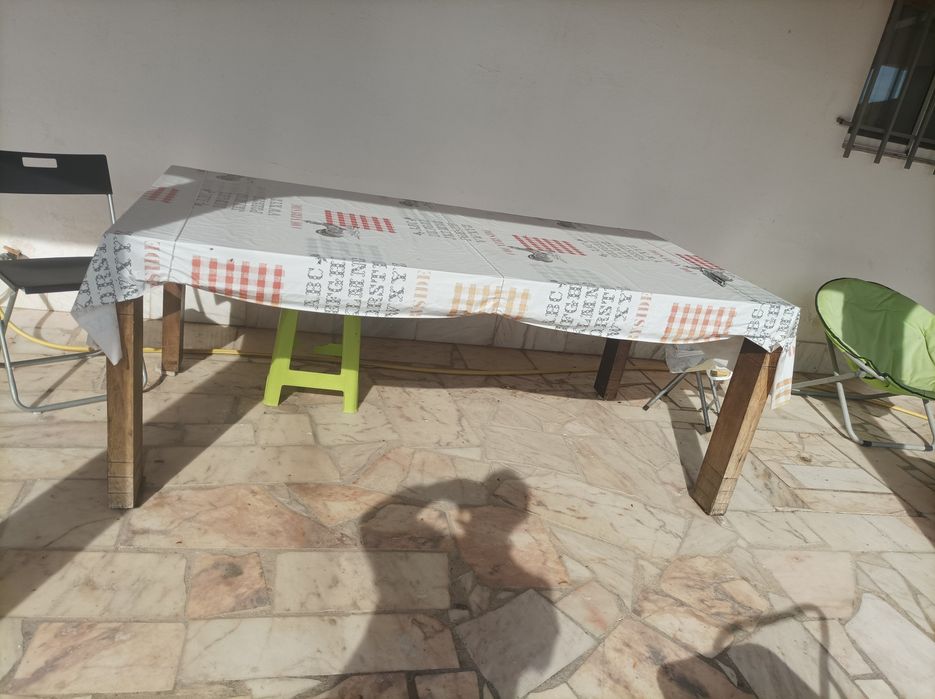 mesa e cadeiras para venda