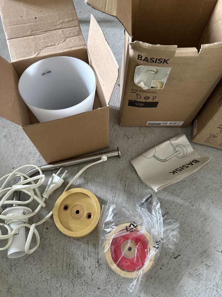 2 lampki Basisk ikea scienne do sypialni