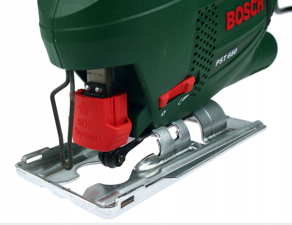 BOSCH Wyrzynarka Przecinarka Piła do Drewna 500W PST 600
