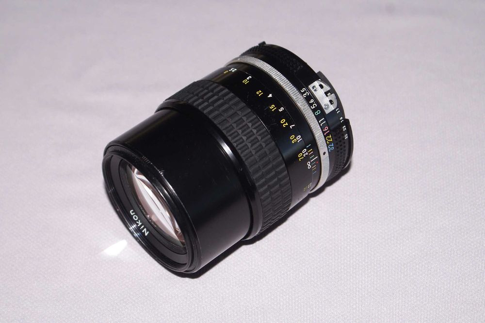 Nikon 35mm f/2.5 Ai (28 f/3.5)