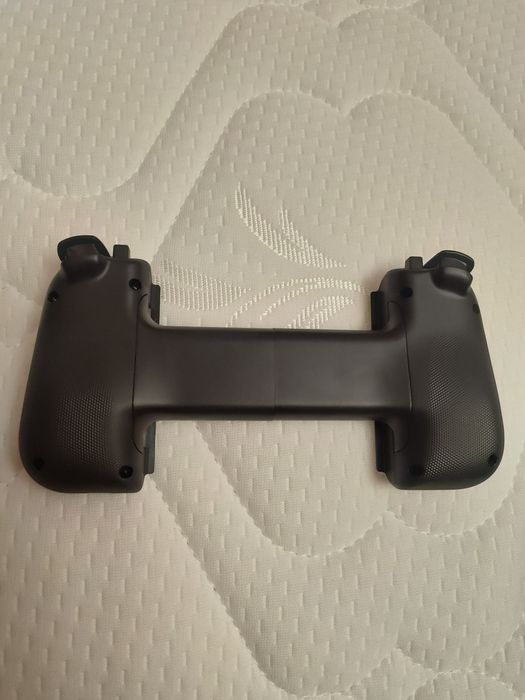 Універсальна мобільна ігрова консоль Razer Kishi V2 for iPhone