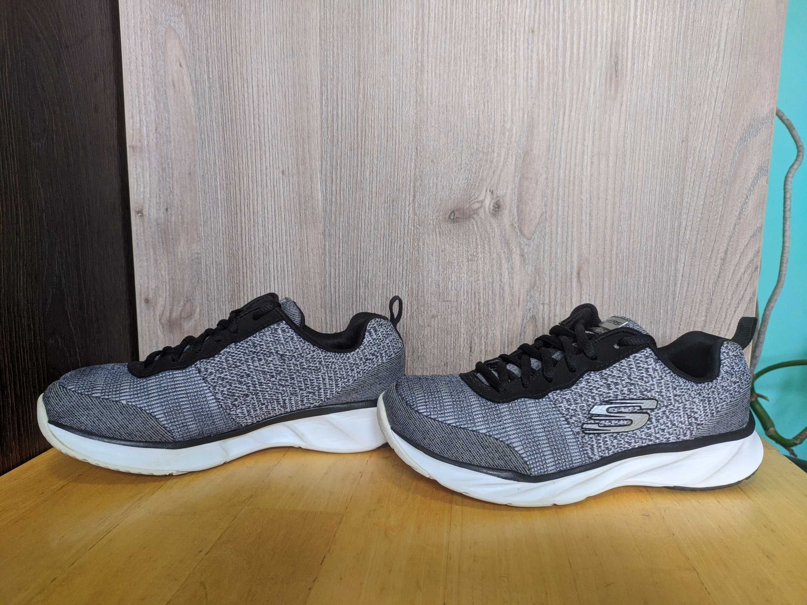 Кроссовки Skechers Lite-Weight