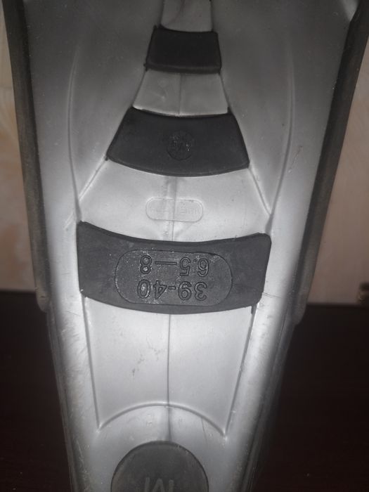 Продам ласти для плавання 39-40 розмір.