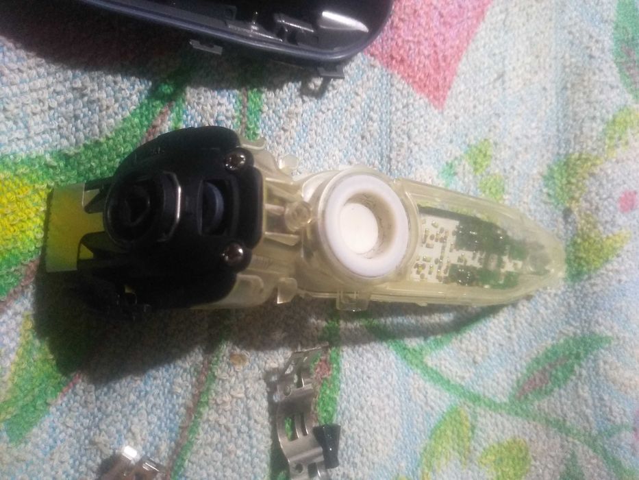 Брытва Филипс на запчасти.