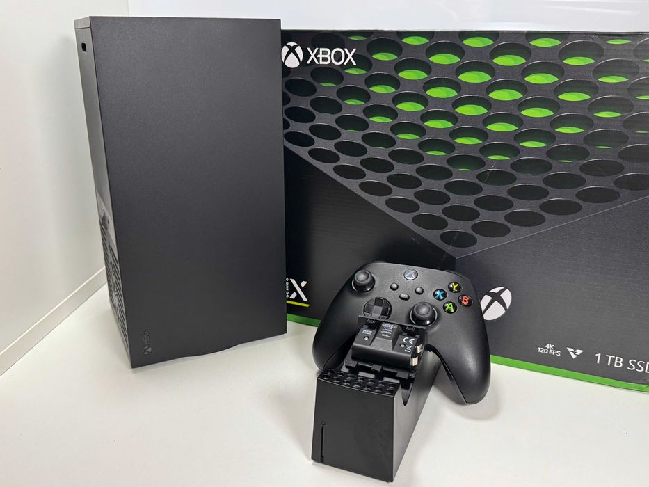 Konsola XBOX Series X 1TB z Padem Pudłem i Akumulatorami Gwarancja