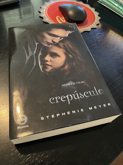 Livro “Crepúsculo” - Stephenie Meyer