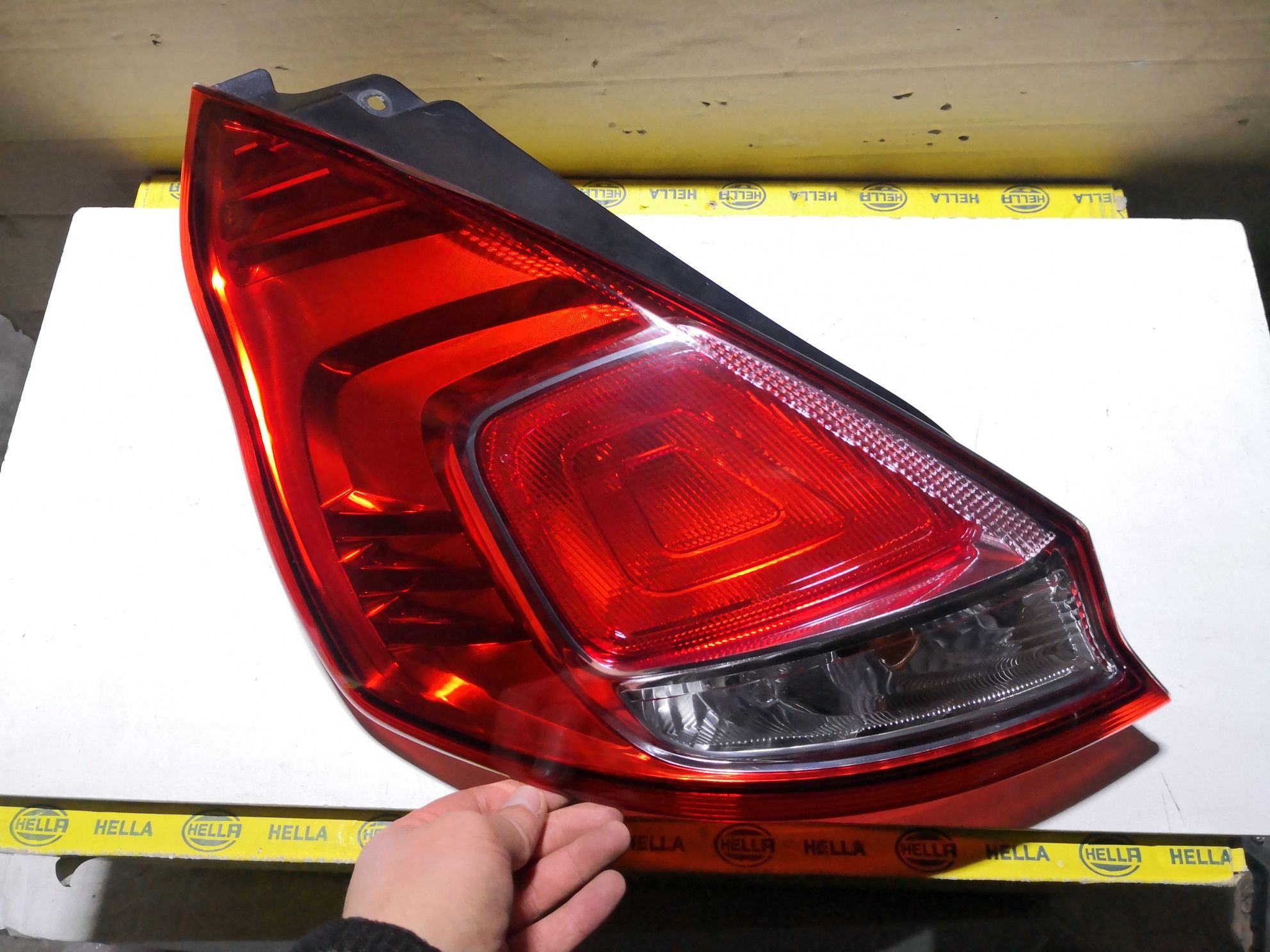 FORD FIESTA MK7 LIFT Lampa Lewa Tylna Lewy Tył Oryginał Wkład EU FV