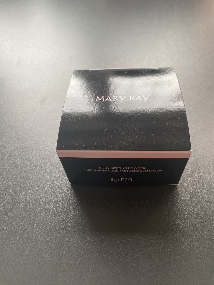 Пудра мінеральна Mary Kay