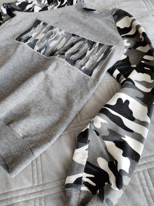 Bluza 128 chłopięca Moro