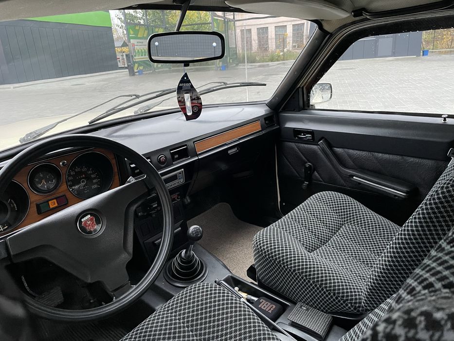 Волга (2410) газ (1989) год