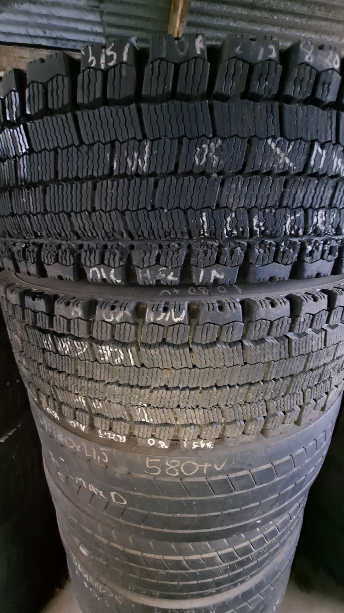 Komplet Michelin  bez napraw 315/80R22.5