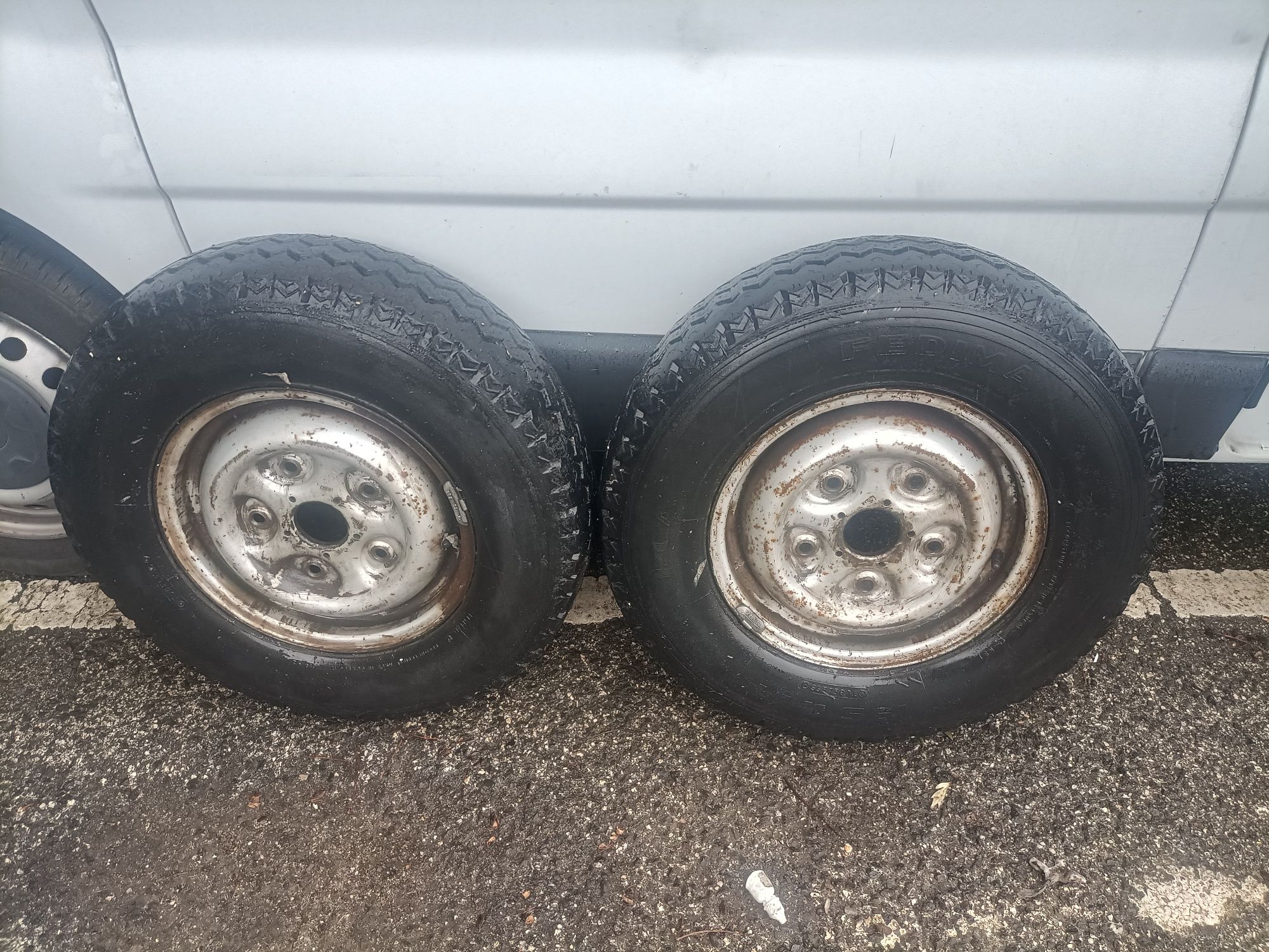 Jantes com pneus ford transit 1993