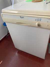 Máquina de lavar loiça por 100€