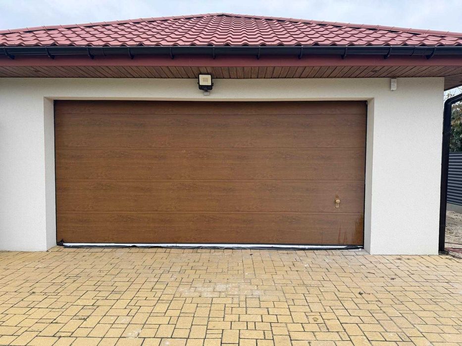 Brama garażowa Wiśniowski