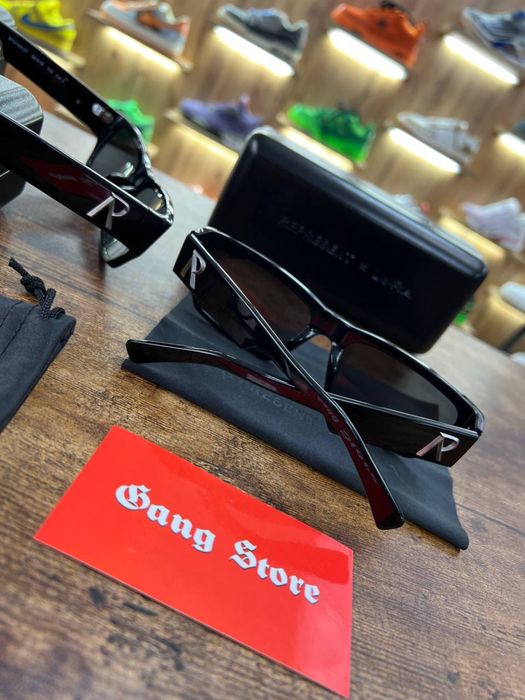 Окуляри Cонцезахисні Represent x Laura Black