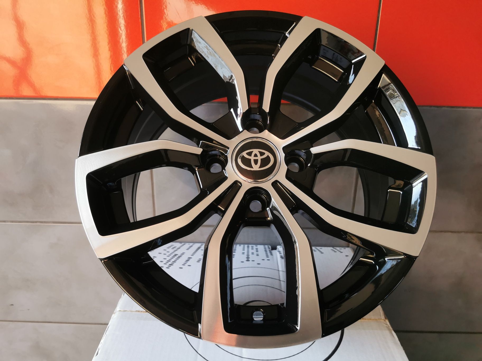 Felgi 15" 4x100 Toyota Yaris Suzuki Opel Peugeot Honda Kia Nissan