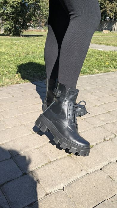 Черевики шкіряні жіночі нові 36-40р на флісі легесенькі ботинки деми