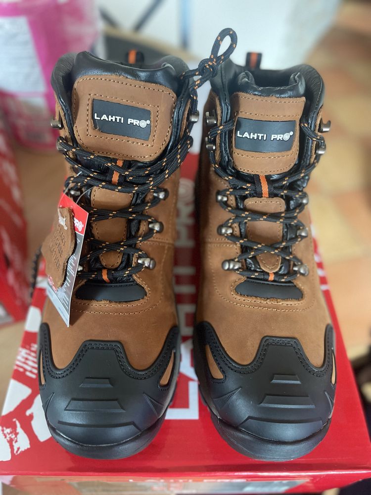 Buty robocze Lahti Pro 43 nowe