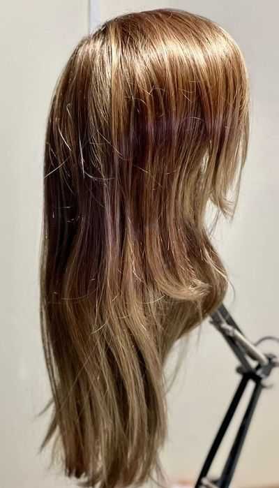 Peruca Nova (Cabelo de alta qualidade + Caixa)